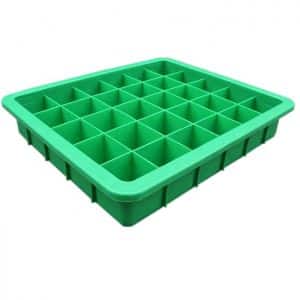 plastic containers with dividers